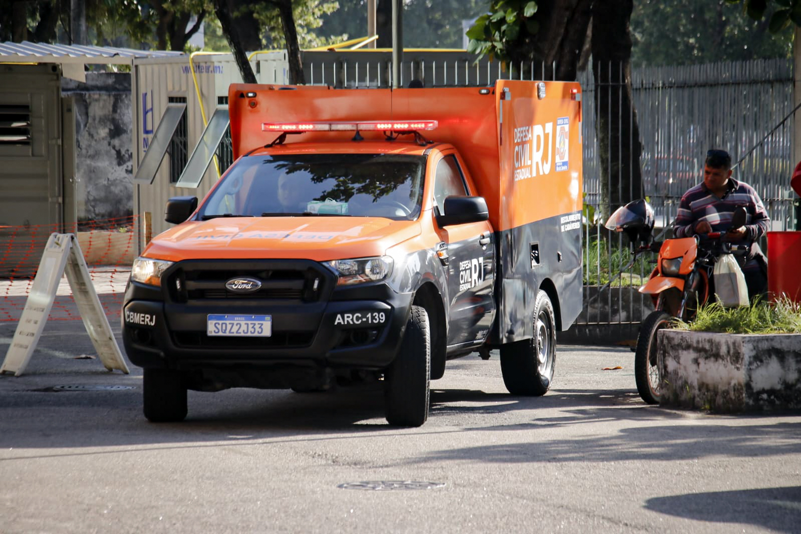 Mulher é encontrada morta com marcas de tiros em Cascadura