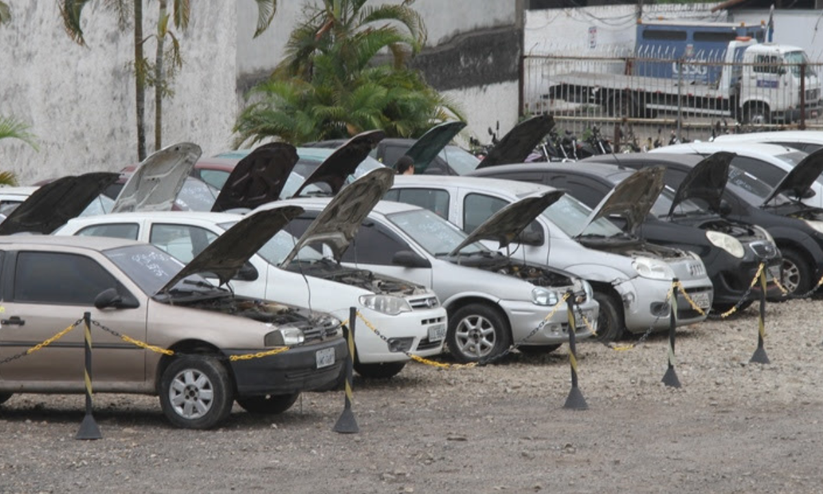 Veículos apreendidos vão a leilão em São Gonçalo